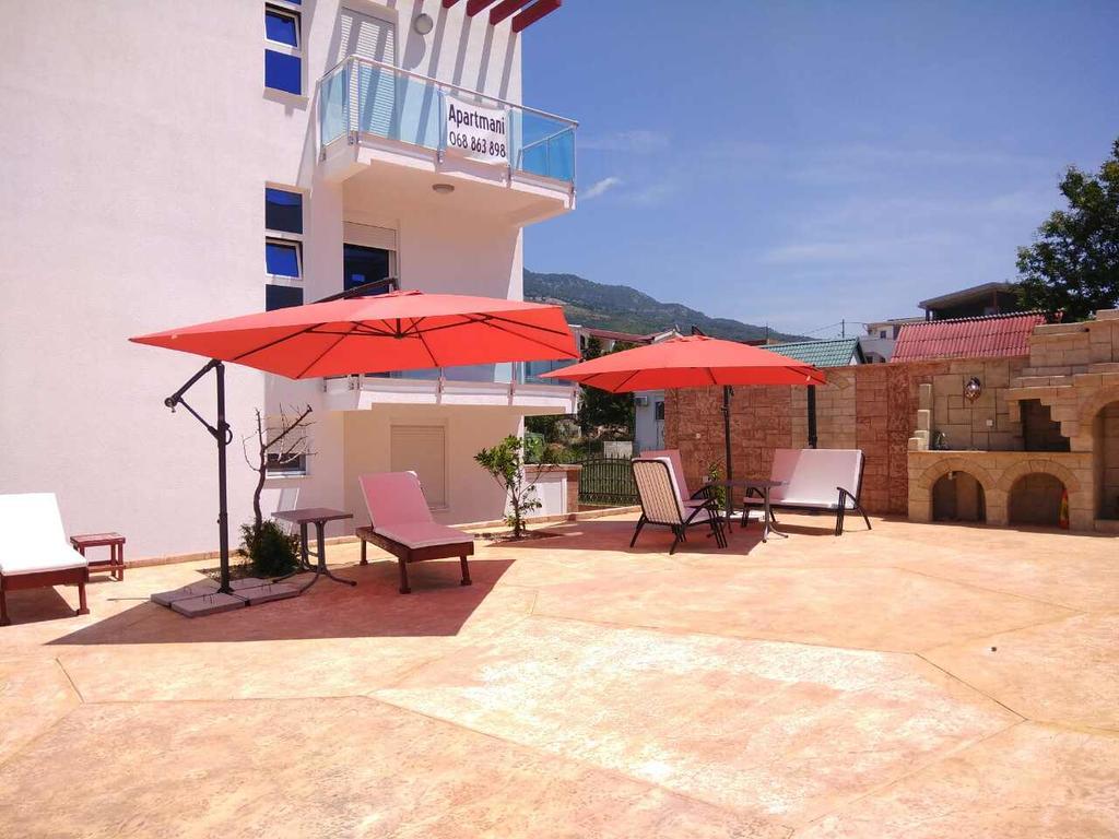 Apartments Vila A1 Dobra Voda Luaran gambar