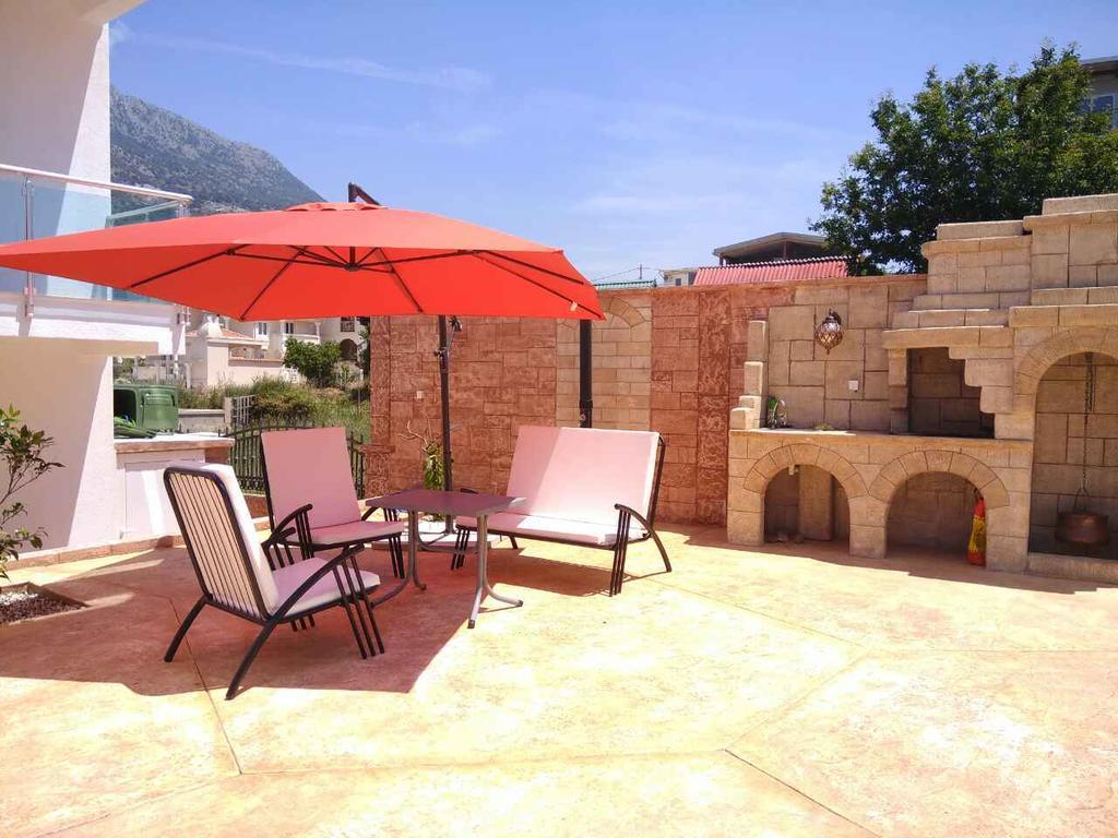 Apartments Vila A1 Dobra Voda Luaran gambar
