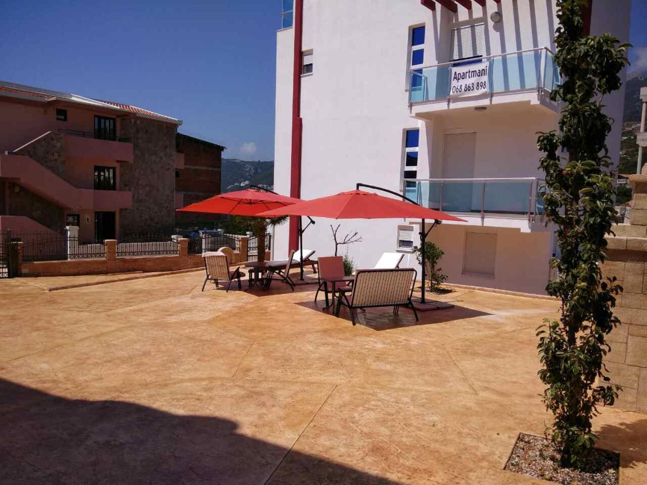 Apartments Vila A1 Dobra Voda Luaran gambar