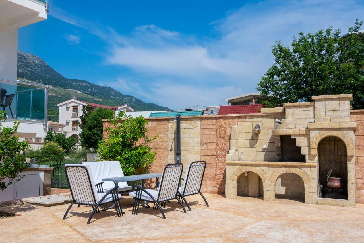 Apartments Vila A1 Dobra Voda Luaran gambar
